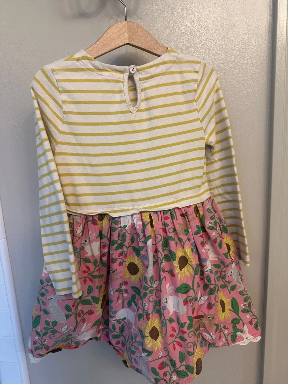 Mini Boden small stain